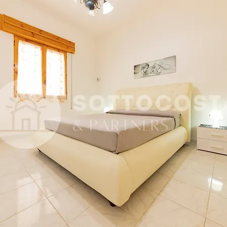 Purple Villa Torre Squillace